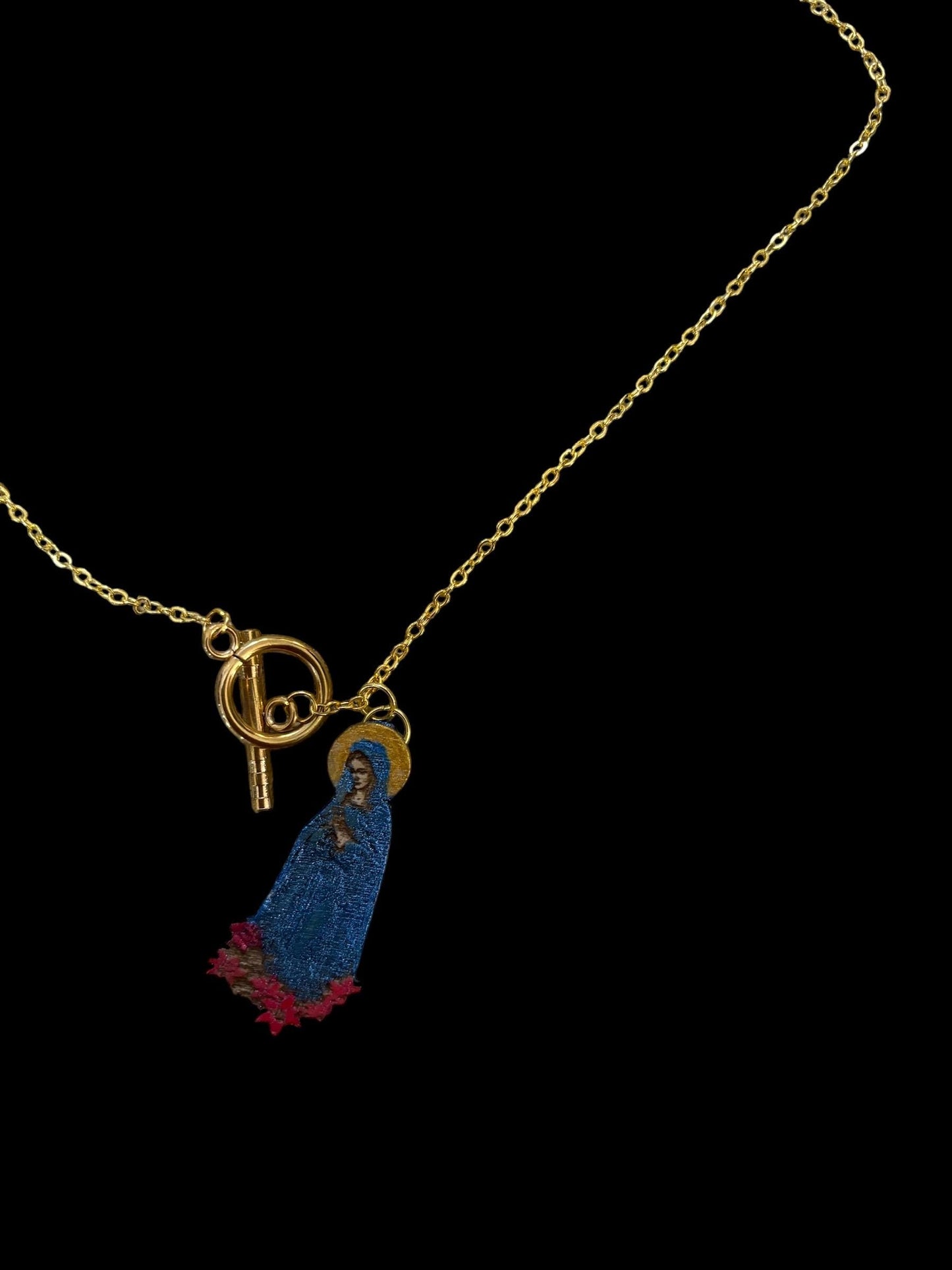 Handmade Metallic Virgin Mary Pendant Necklace: Golden Chain