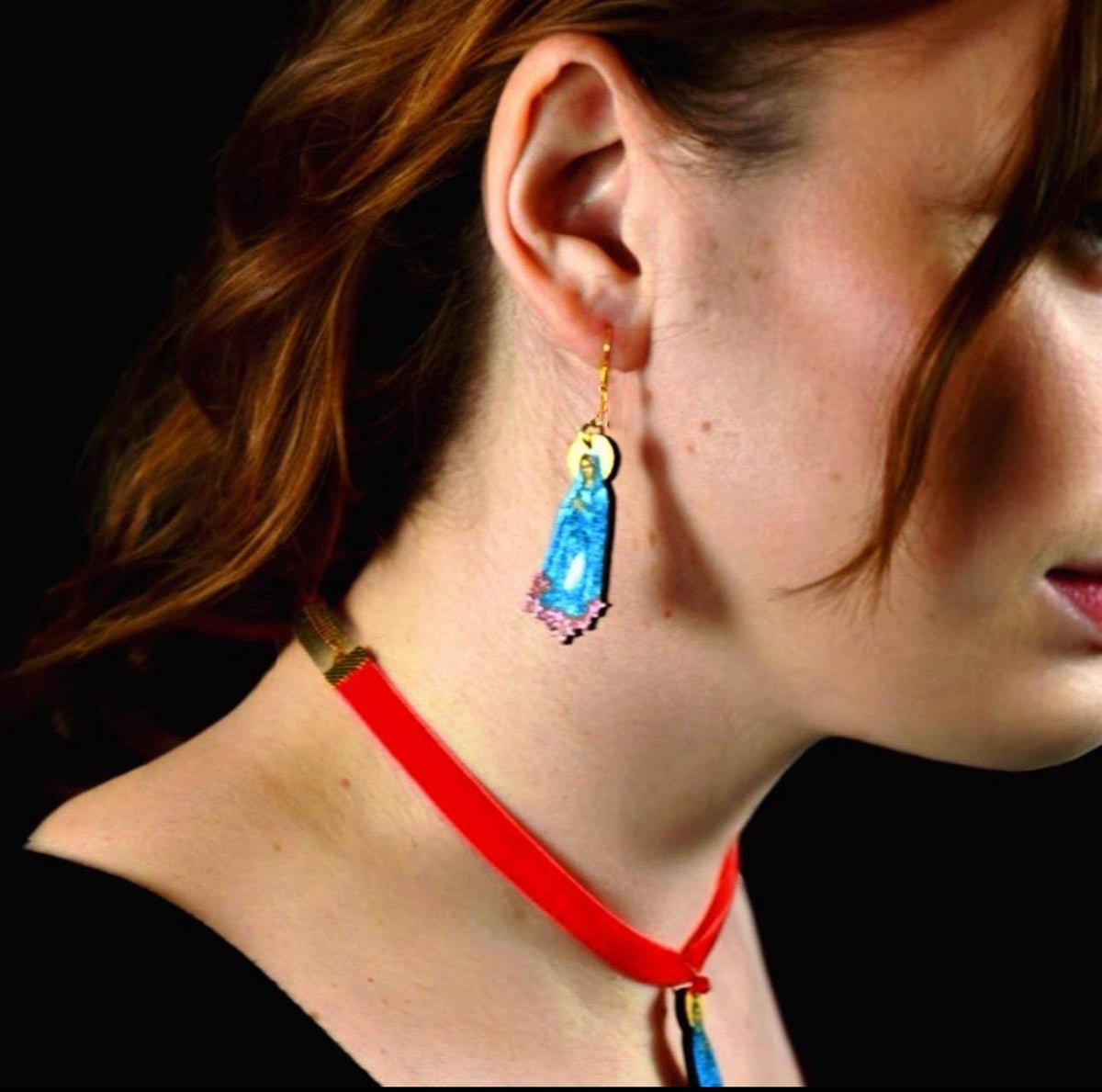 Hand-Painted Virgin Mary Dangle Earrings: Engraved Wood, Metallic Detail