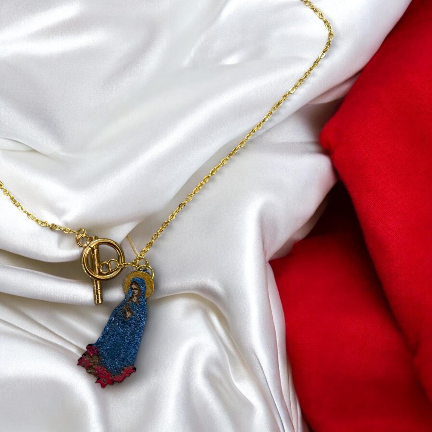 Handmade Metallic Virgin Mary Pendant Necklace: Golden Chain