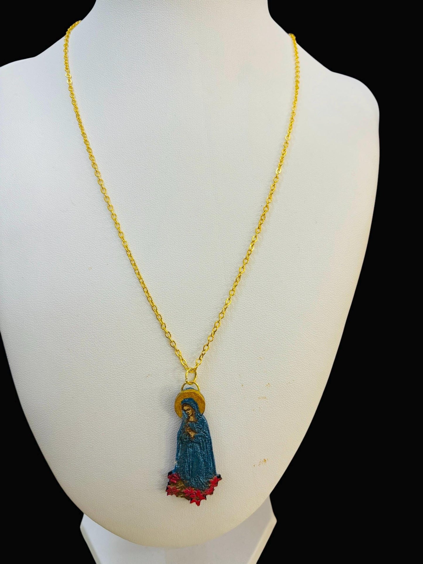 Handmade Metallic Virgin Mary Pendant Necklace: Golden Chain