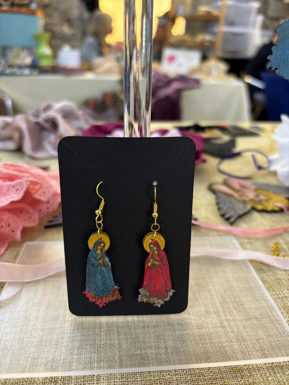 Hand-Painted Virgin Mary Dangle Earrings: Engraved Wood, Metallic Detail