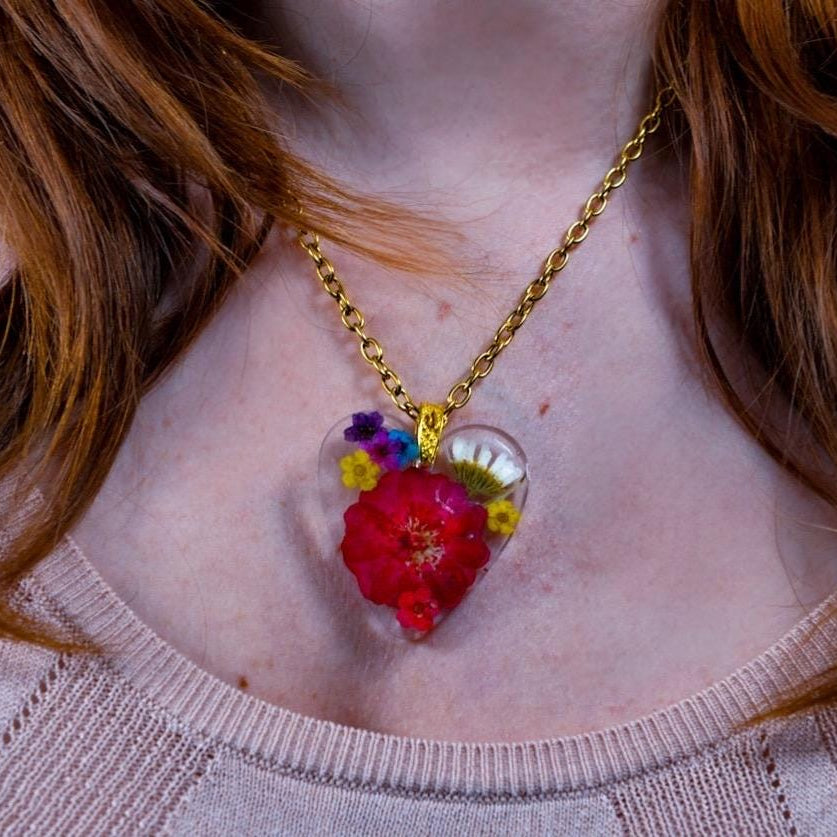 Preserved Flowers Heart Pendant Chain Necklace